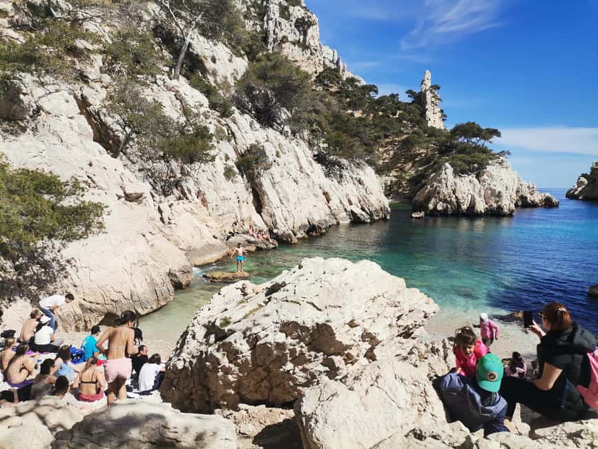Marseille: Calanques National Park Guided Hike with Picnic - The hike itself: the mistral, steep steps, and ropey moments