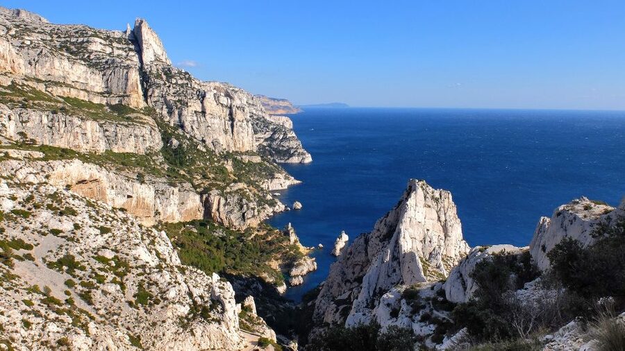 Marseille: Calanques National Park Guided Hike with Picnic - Price and value: what $41 buys you in real terms