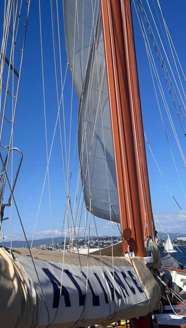 Marseille: Calanques National Park Sailing Cruise with Lunch - The day’s pace: coffee at 10:00 and back by 5:00