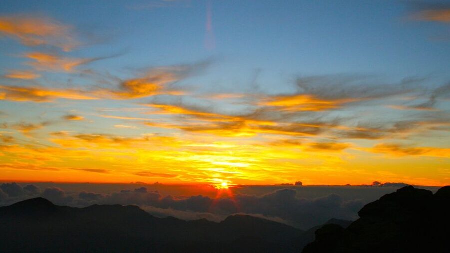 Maui: Haleakala National Park Sunrise Tour - Timing at the rim: what the sunrise moment feels like