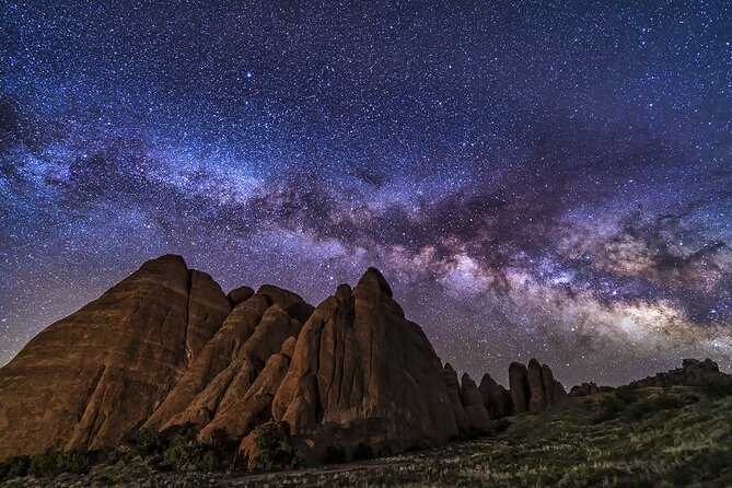 Milky Way Photography in Arches National Park - Snacks and water: small comforts that keep your night on track