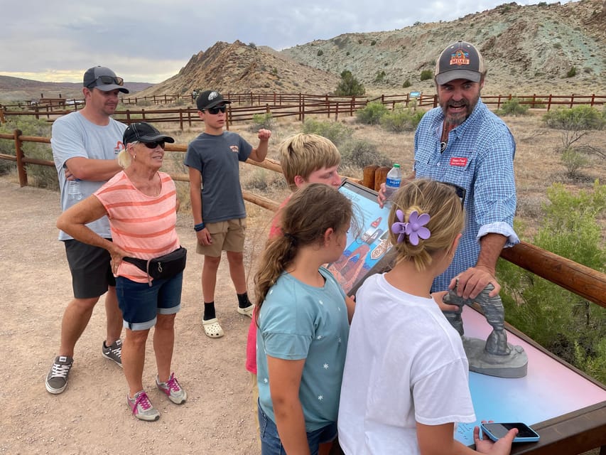 Moab: Arches National Park Sightseeing Tour - Local Guide Power: Clint, Lisa, Sean Paul, and Mike