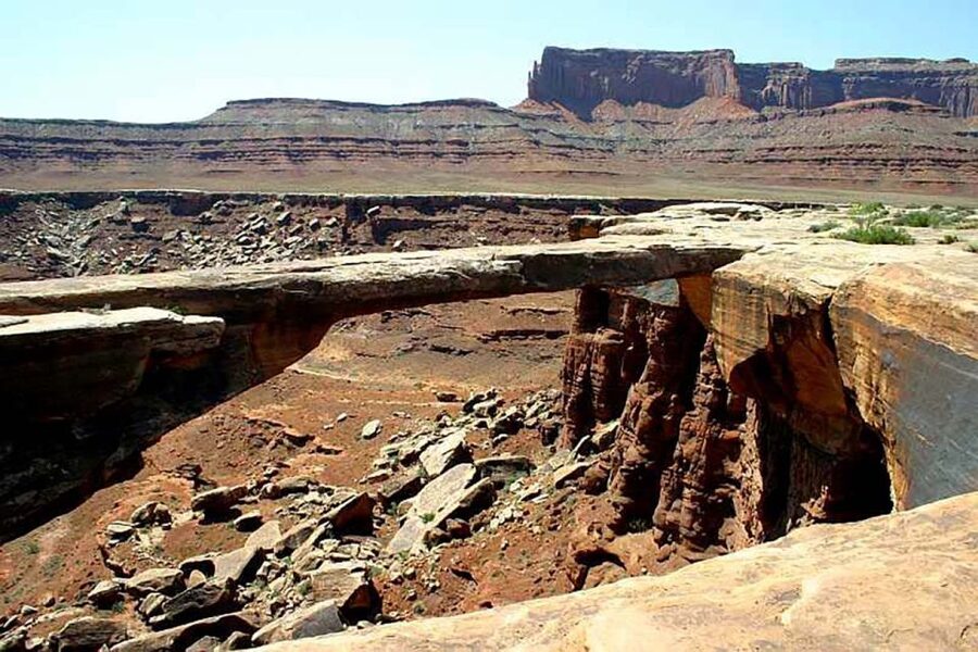 Moab: Canyonlands National Park 4x4 White Rim Tour - Who should book this White Rim Canyonlands 4x4 tour?