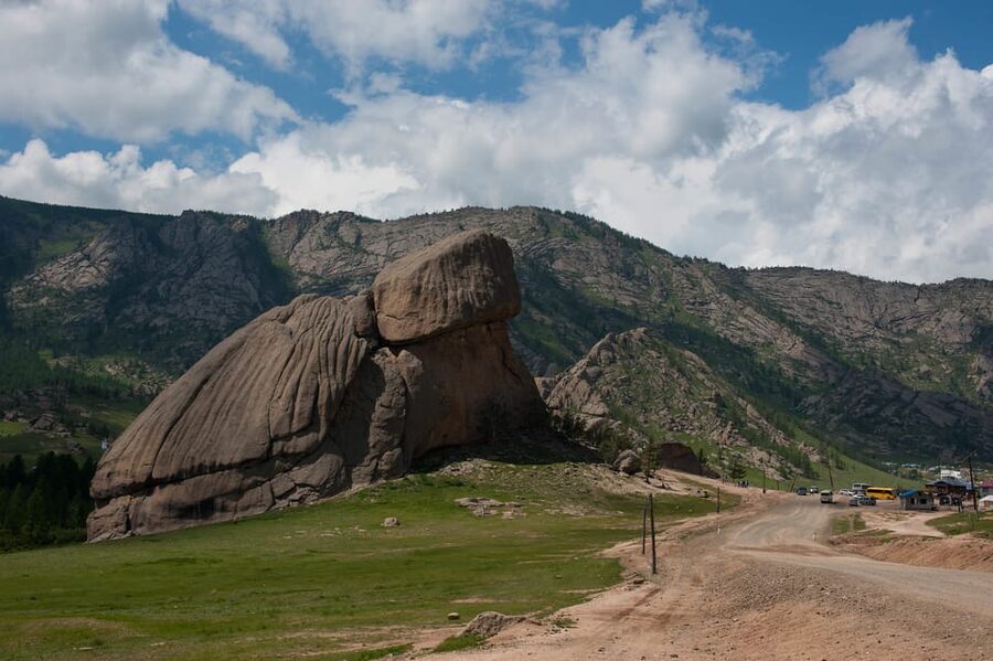 Mongolia: Genghis Khan Day Tour with Terelj National Park - Key highlights to watch for