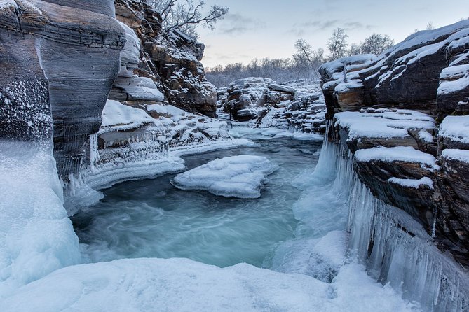 Morning hike in Abisko National Park - Gear tips that keep the hike comfortable