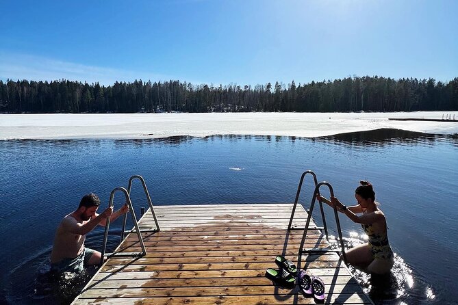 National Park Hike & Finnish Smoke Sauna Experience with Campfire Lunch - Why a quick Kiasma stop sets the tone for Helsinki nature