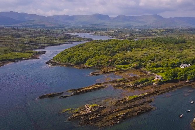 NO 1 Ring of Kerry Tour inc Killarney Lakes & National Park - Meeting in Killarney and settling into coach comfort