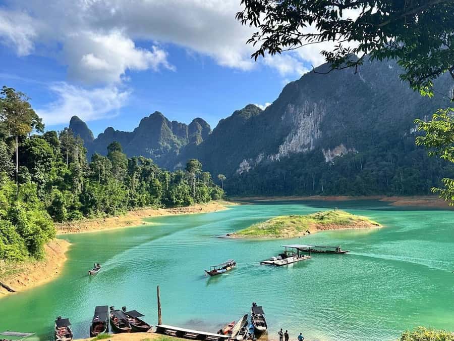 Phuket: Hong Island Lagoon and Lao Lading Island Speed Boat - Hong Lagoon and Hong Island: Limestone Cliffs and a Real Secret-Lagoon Mood