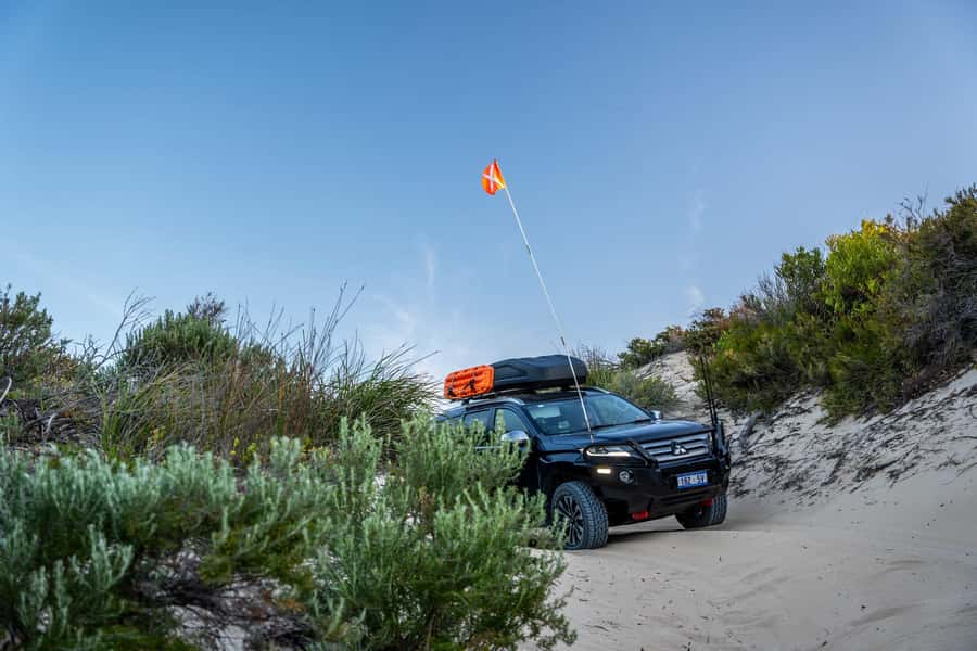 Port Lincoln: Lincoln National Park Sunset Sand Dunes Tour - Guide quality: what makes a small-group dune tour feel safe and fun