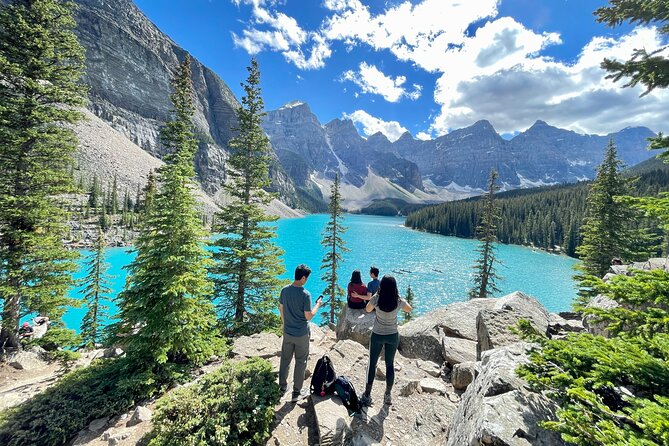Private Banff and Yoho National Park Tour with Moraine Lake - Emerald Lake and Lake Louise: two turquoise moods