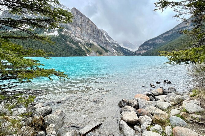 Private Banff and Yoho National Park Tour with Moraine Lake - Banff Avenue: town time between the wild views
