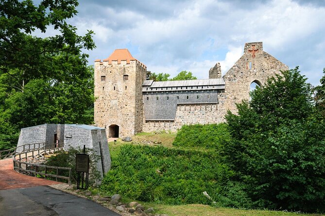Private Full-Day Hiking Tour in Sigulda and Gauja National Park - Sigulda’s Livonian Order Castle Ruins: Views You Can Climb To