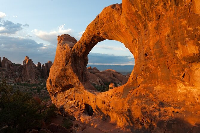 Private Guided Hike in Arches National Park - Why Arches feels better with a guide than a self-drive day
