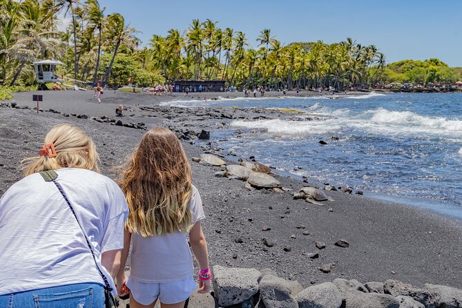 Private - Hawaii Volcanoes NP and Black Sand Beaches Tour - Kona’s morning start: from Punalu’u Bake Shop to jet-black sand