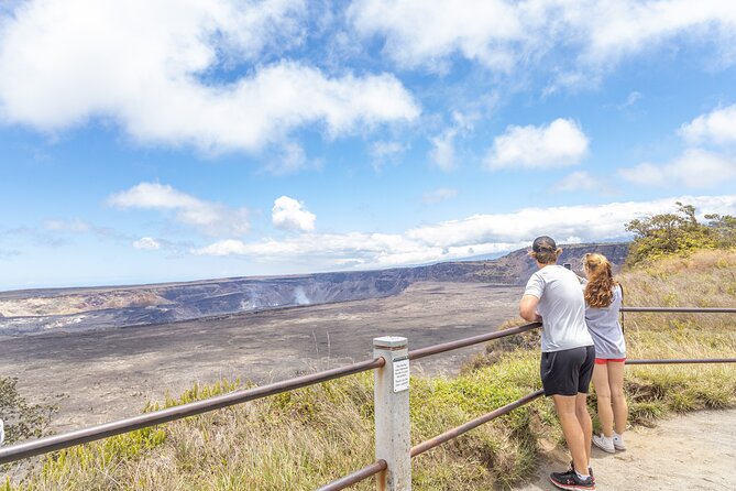 Private - Hawaii Volcanoes NP and Black Sand Beaches Tour - If there’s an eruption: why you might stay past dark
