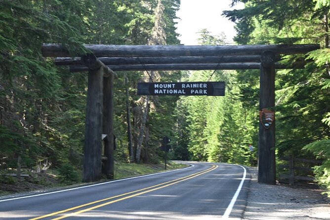 Private Mt Rainier National Park Tour in SUV - Stop 4: Reflection Lakes for the reflective views (and the rules)