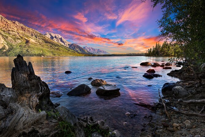 Private Tour of Grand Teton National Park - The day in order: from park viewpoints to Jackson Hole icons