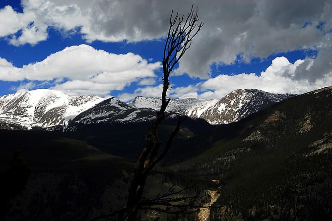 Private Tour of the Rocky Mountain National Park From Denver - Alpine Visitors Center in summer: alpine tundra and river-cirque views