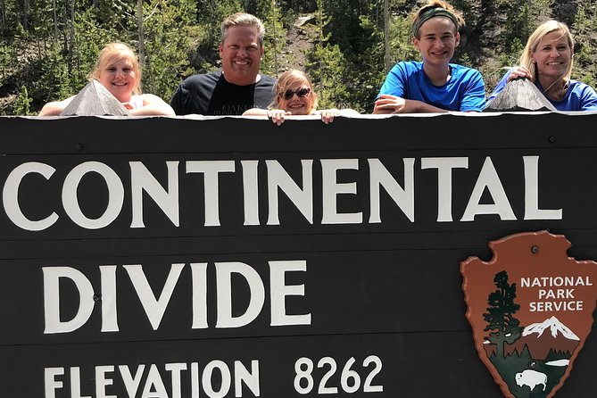 Private Upper Loop Tour of Yellowstone National Park - Grand Canyon of Yellowstone: fall colors, waterfalls, and big viewpoint time