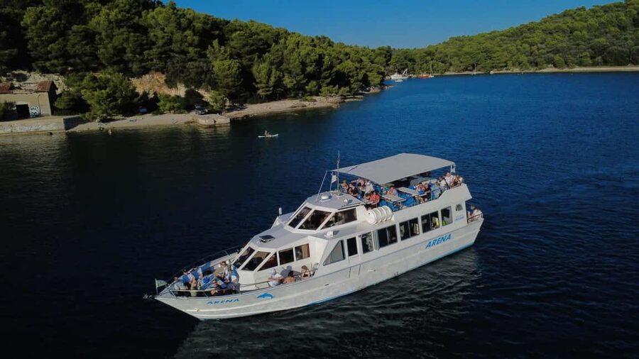 Pula: Brijuni National Park Dolphin Watching Tour w/Dinner - Traditional Istrian dinner plus unlimited drinks: good value, simple style