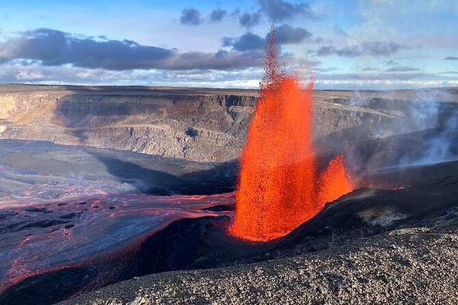 Punalu’u Black Sand Beach Tour - Volcanoes National Park & Hilo - Kīlauea Iki Overlook and Thurston Lava Tube: From Viewpoints to Touchable Geology
