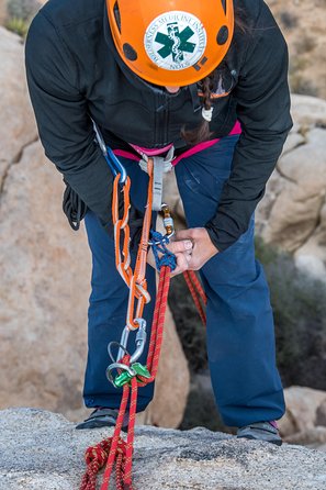 Rappelling Adventure in Joshua Tree National Park (4 Hours) - Meeting at 8:00 am Inside the Park