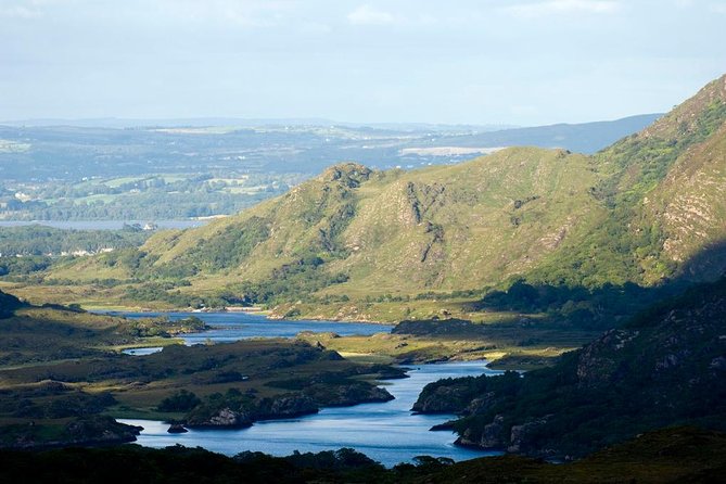 Ring of Kerry Day Tour from Killarney: Including Killarney National Park - Sneem and Kenmare Bay: Colorful Village Energy