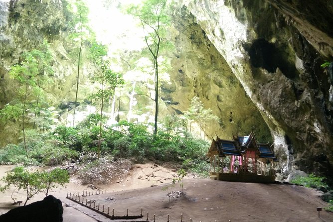 Sam Roi Yod National Park & Praya Nakhon Cave Join Group Tour - Ban Phu fishing village to Laem Sala Beach: the boat part (and why it can matter)