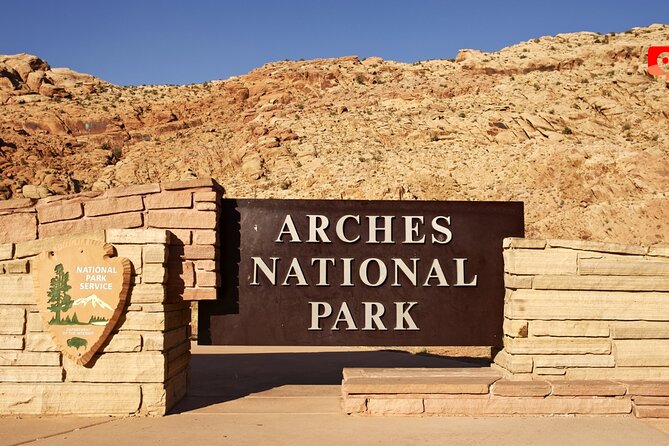 Self Guided Audio Driving Tour in Arches National Park - Prepping Your Phone So the Day Doesn’t Get Weird