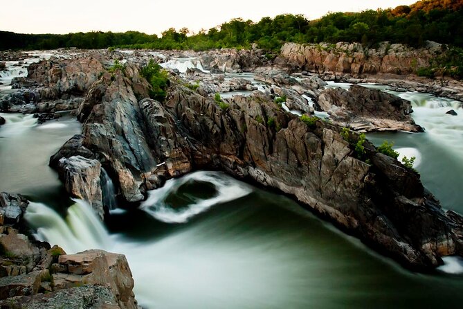 Self-guided Waterfall Hiking Tour through Great Falls National Park - Stop 3: Great Falls Viewing Platforms, Mather Gorge, and Billy Goat Trail Drama