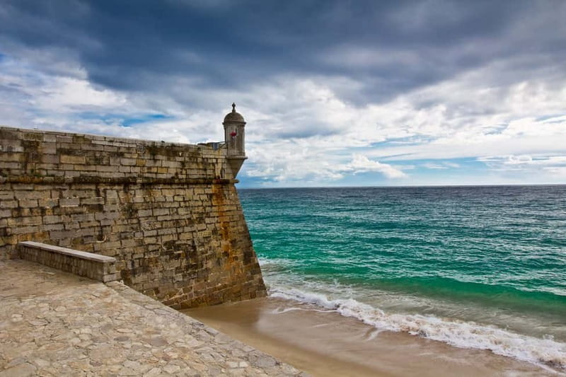 Sesimbra & Arrábida National Park Tour with 5 Wines Tasting - Who should book this tour, and who should skip it