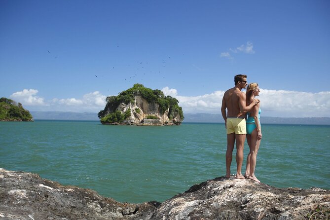 Shared 10-12 Hours Tour in Los Haitises National Park - Loma del 4: a short stop with a big wildlife payoff