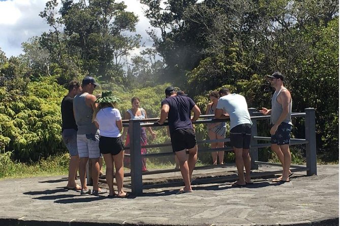 Small-Group Big Island Tour: Hawaii Volcanoes National Park and Kona Coffee Farm - Food strategy: lunch on the move, warm dinner after the volcano