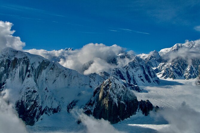 Small-Group Flight Denali National Park Tour with Guided Hike - Landing in Talkeetna: The Remote Lodge Start for Your Guided Hike