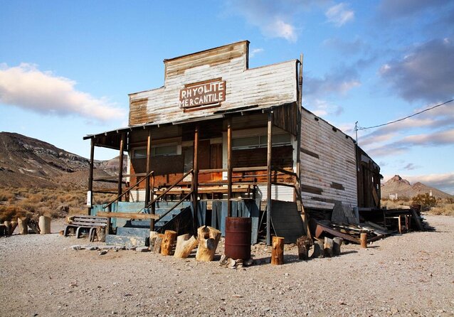 Small Group One Day Tour Death Valley National Park and Rhyolite Ghost Town - Morning Pickup and the Long Drive Out of Las Vegas
