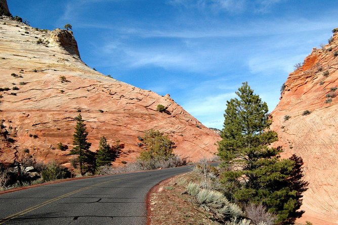 Small-Group Zion National Park Day Tour from Las Vegas - The 7:00am pickup and the long Vegas-to-Zion day rhythm