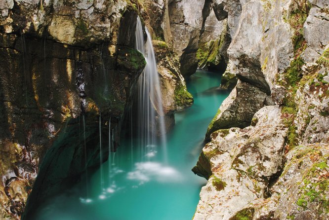 Soča Valley and Triglav National Park day trip - Guides, customization, and the small-group difference