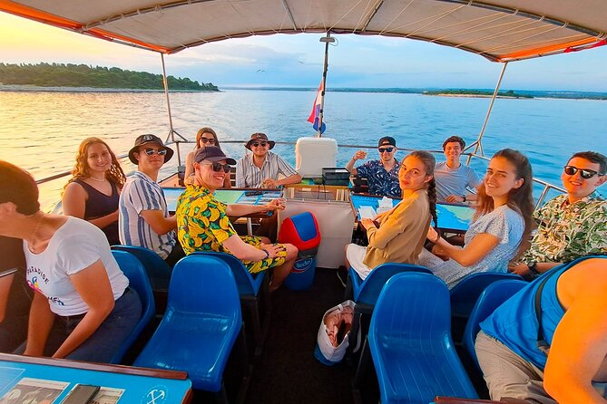 Stop on Island & National Park Day Cruise with Lunch Drinks - Cruising From Pula’s Riva 14 (and why the timing works)