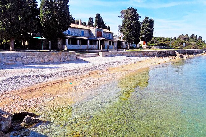 Stop on Island & National Park Day Cruise with Lunch Drinks - When to book, what to wear, and how to make the most of it