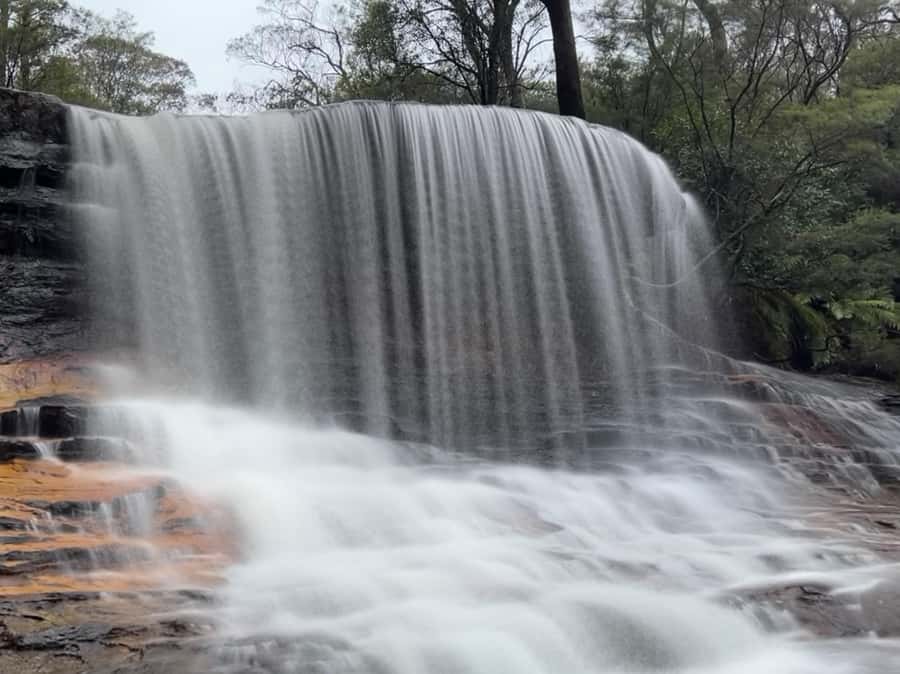 Sydney: Blue Mountains National Park Tour with River Cruise - Morning pickup and the reality of a 10.5-hour day