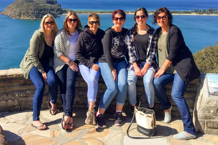 Sydney: Northern Beaches and Ku-ring-gai National Park Tour - Ku-ring-gai Chase National Park: rock engravings and a calm bush walk