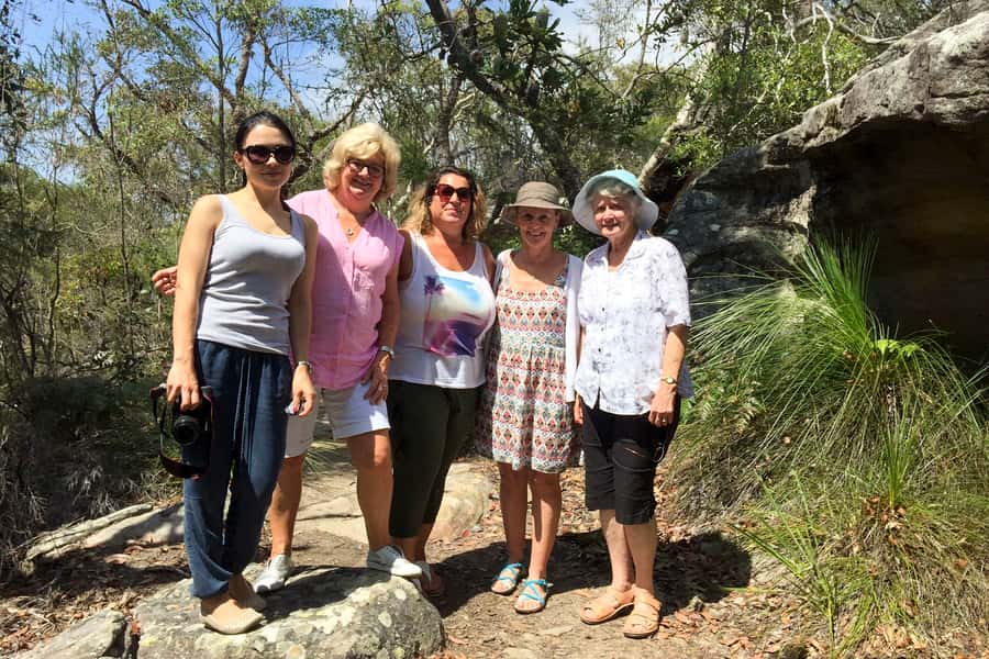Sydney: Northern Beaches and Ku-ring-gai National Park Tour - Pickup to Sydney Harbour Bridge: a fast start with big views