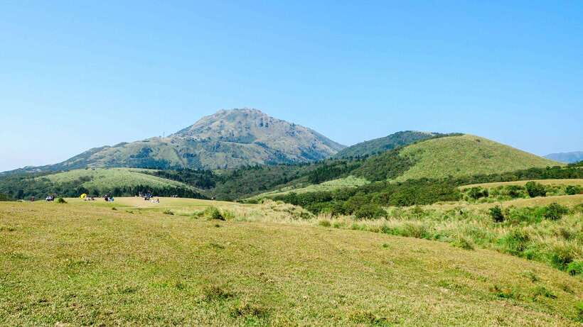 Taipei: Yangmingshan National Park Half-Day Tour - Stop 2: Yangmingshuwu villa and the Chiang Kai-shek connection