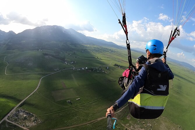 Tandem Paragliding in Durmitor National Park - Zabljak meet-up: finding the start point near Novakovići