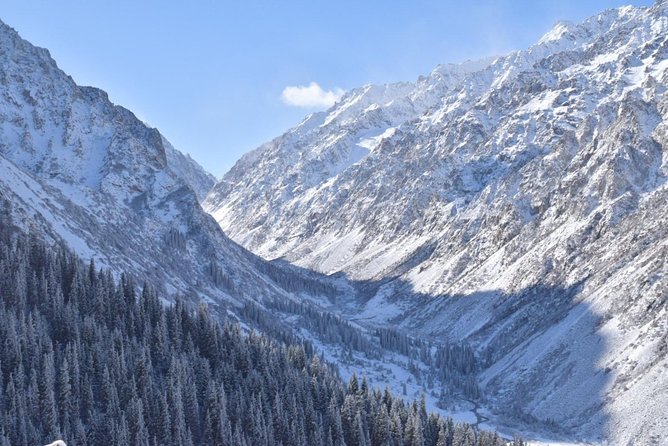 The dazzling winter hike at the Ala Archa National Park - Ala Archa in winter: what you’re really seeing