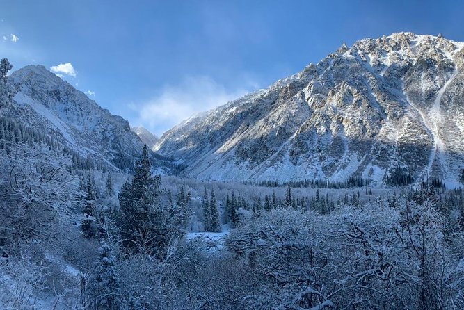 The dazzling winter hike at the Ala Archa National Park - Hotel pickup and a smooth start in Bishkek