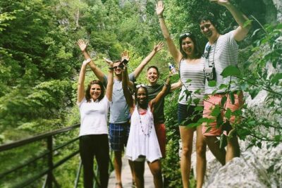 Thessaloniki: Bus Trip to Dion & Mt Olympus National Park - Getting moving from Thessaloniki: 8:00 pickup, air‑con comfort, Wi‑Fi
