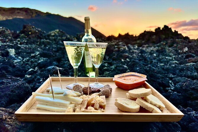 Timanfaya National Park Trekking with a Typical Canarian Snack - The Canarian aperitif break: a snack that actually feels part of the tour