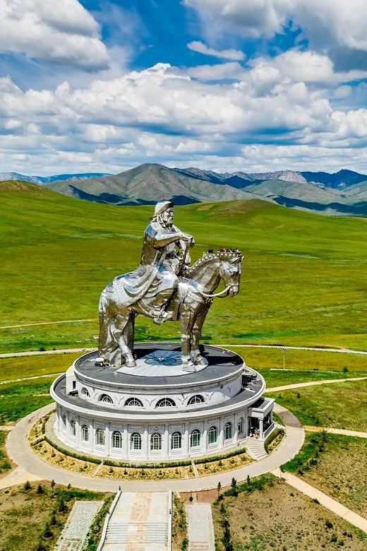 Ulaanbaatar: Chinggis Khan Statue and National Park Day Trip - Lunch in a ger/yurt: what you’ll get and how to make it work