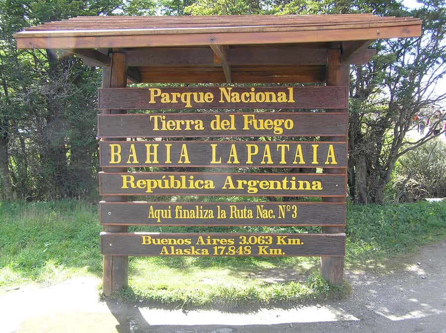 Ushuaia: Shared Experience "Tierra del Fuego" National Park - Driving into Tierra del Fuego National Park: views, stops, and no heavy hiking